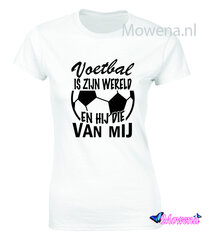 Voetbal is zijn wereld hij die van mij