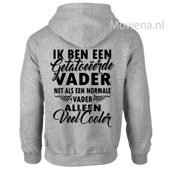 Getatoeeerde vader H0082