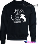 Sweater just a girl who loves horses SP0146 